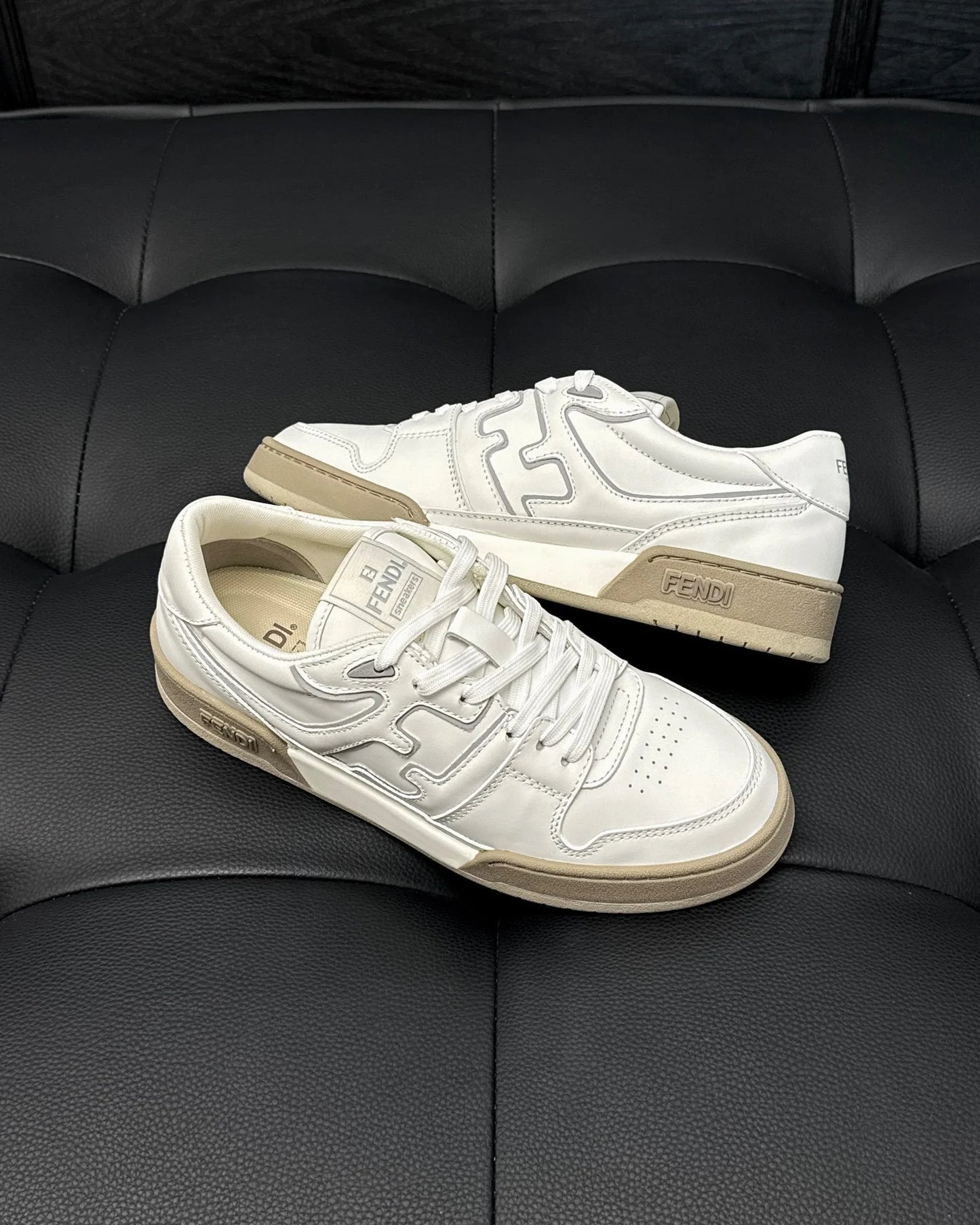FENDI SNEAKER