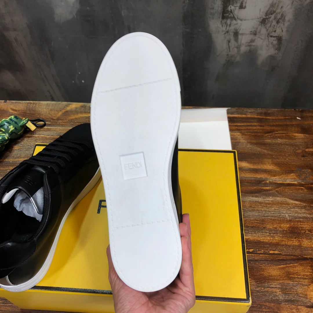 FENDI SNEAKER