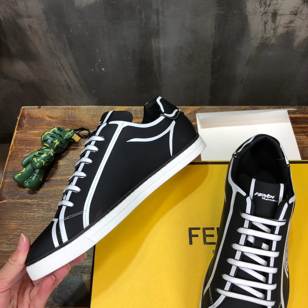FENDI SNEAKER