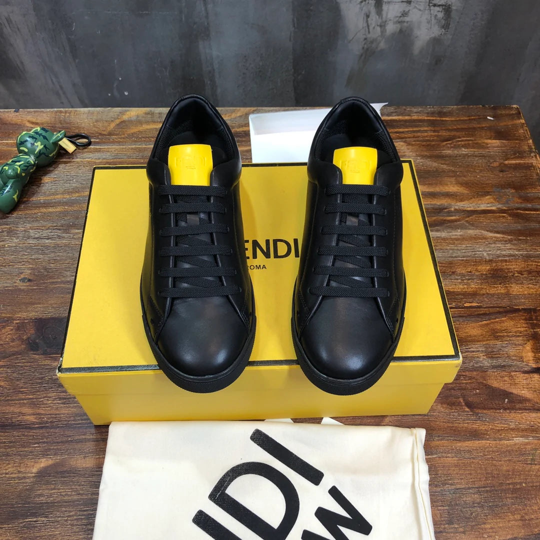 FENDI SNEAKER