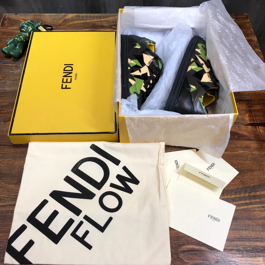 FENDI SNEAKER