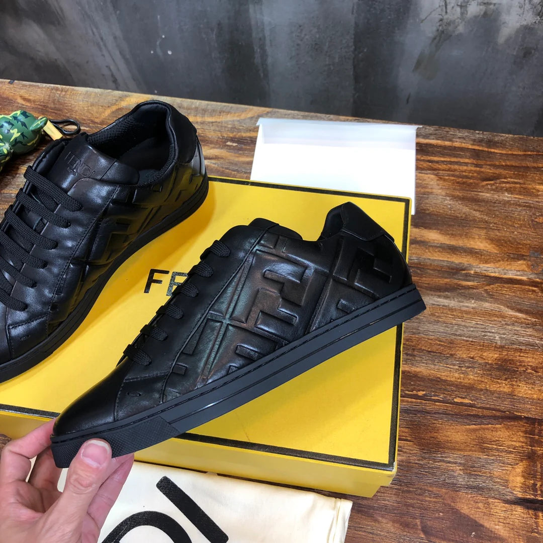 FENDI SNEAKER
