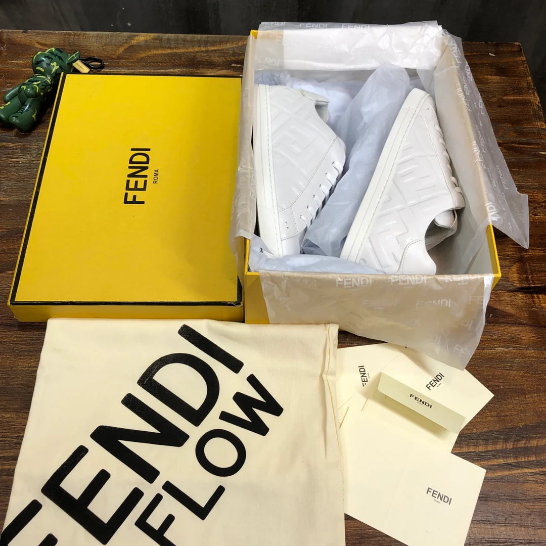 FENDI SNEAKER