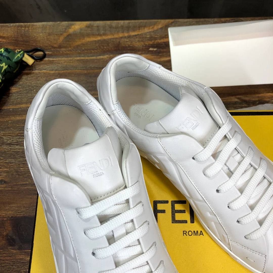 FENDI SNEAKER