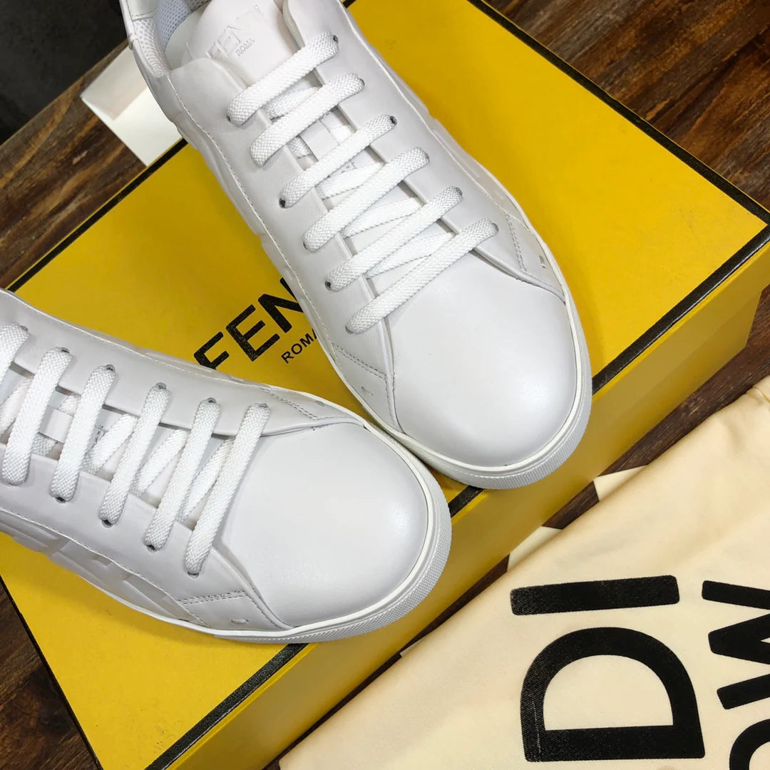 FENDI SNEAKER