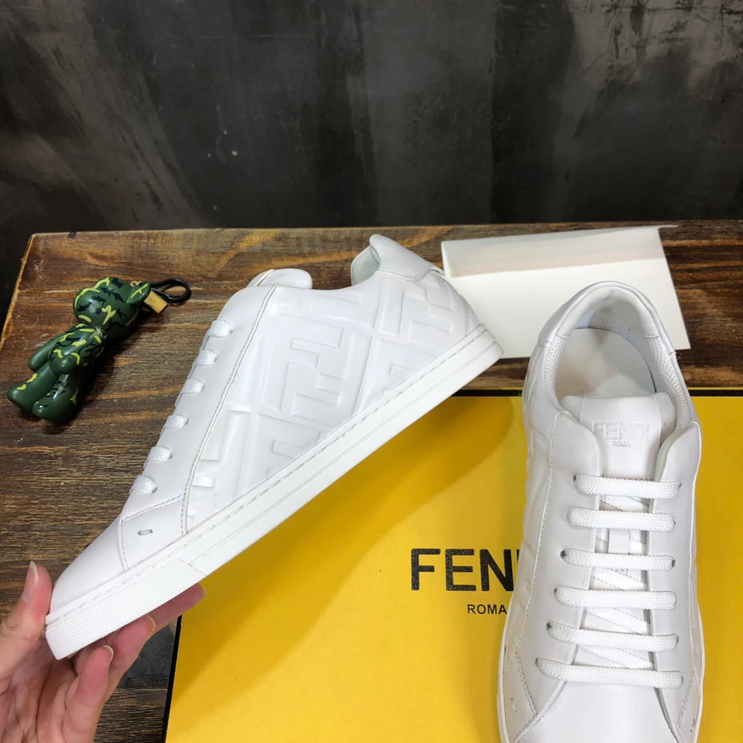 FENDI SNEAKER