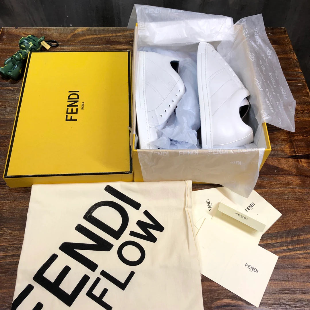 FENDI SNEAKER