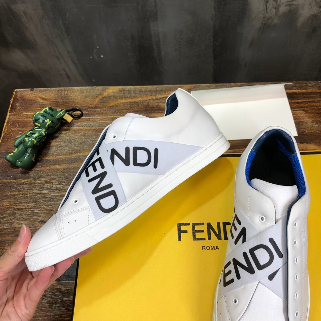 FENDI SNEAKER