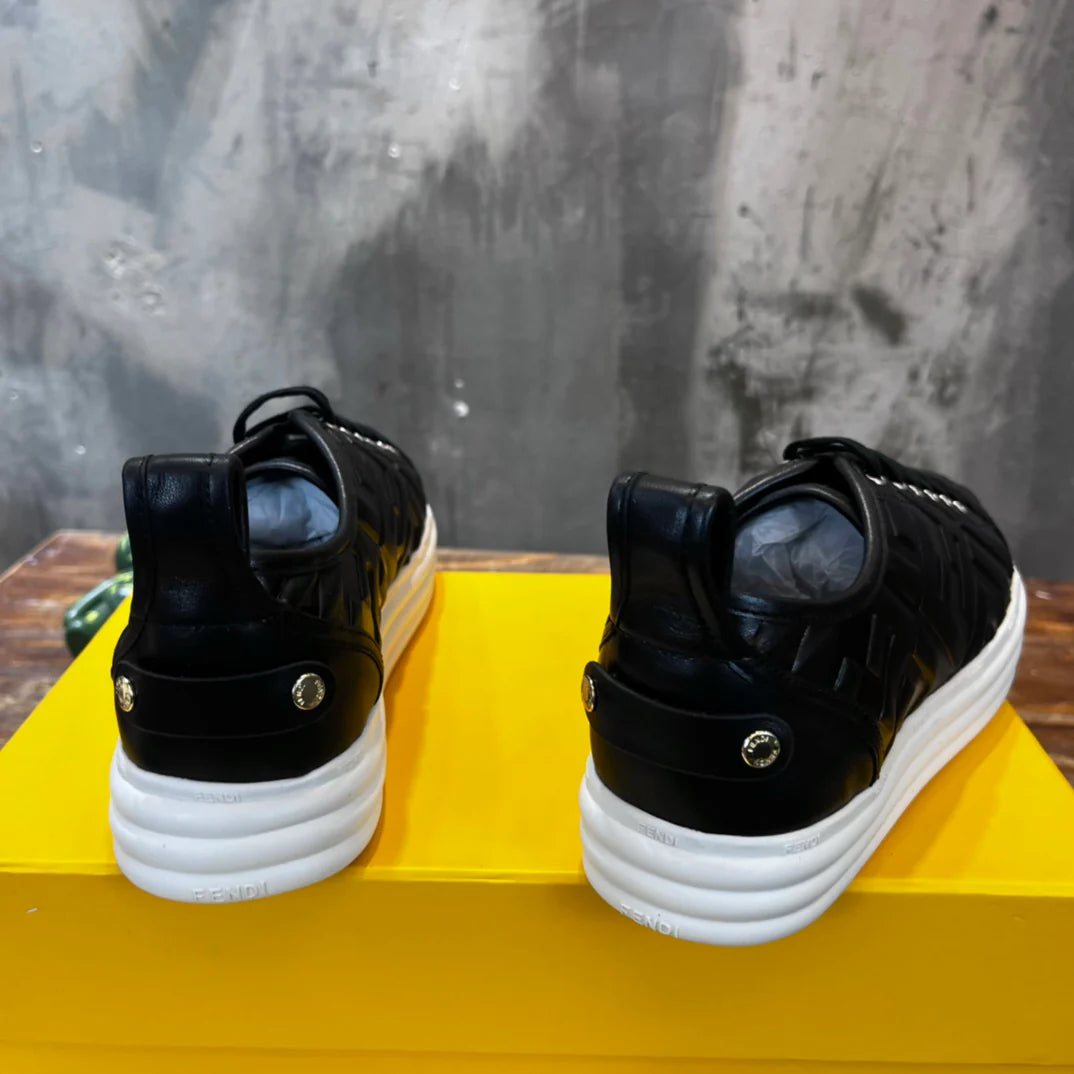 FENDI SNEAKER