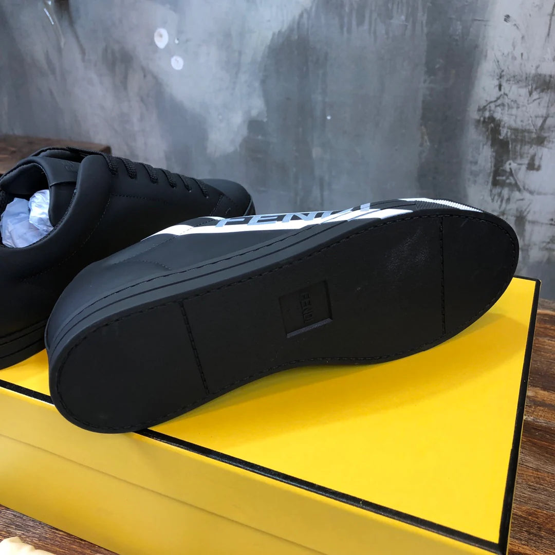 FENDI SNEAKER