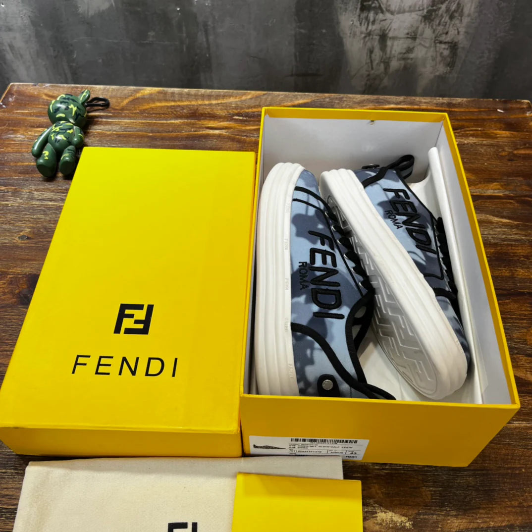 FENDI SNEAKER