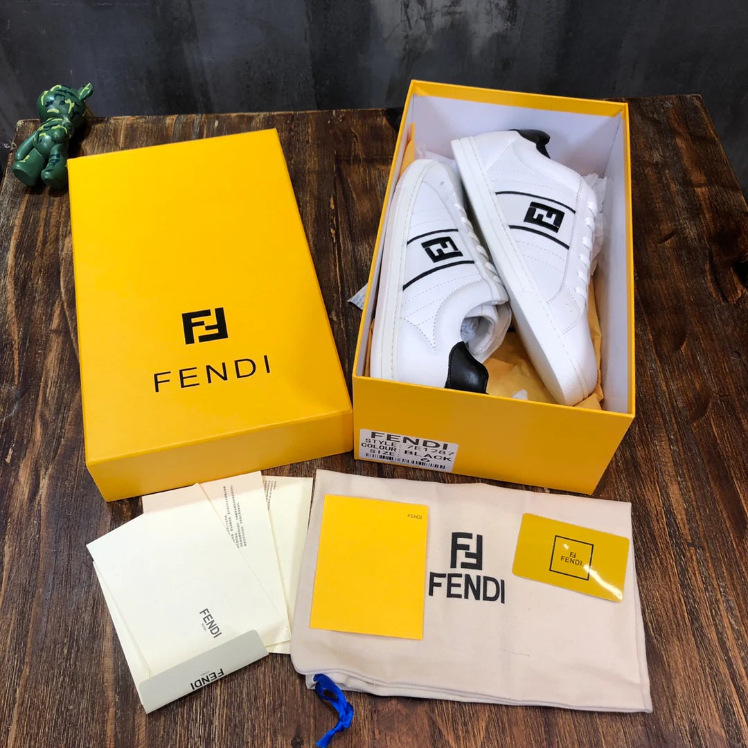 FENDI SNEAKER