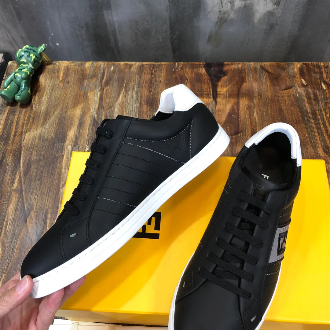 FENDI SNEAKER