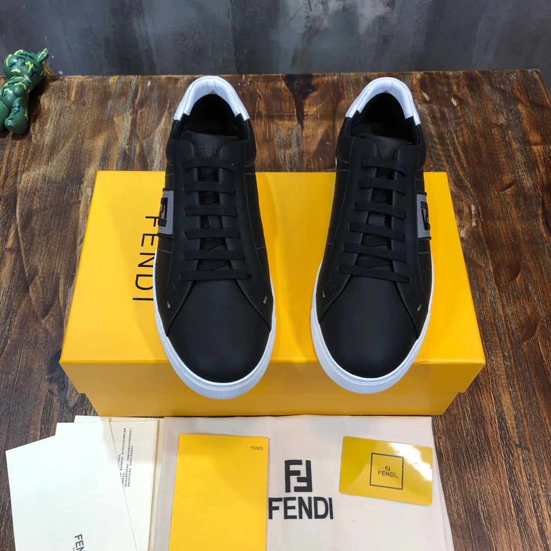 FENDI SNEAKER