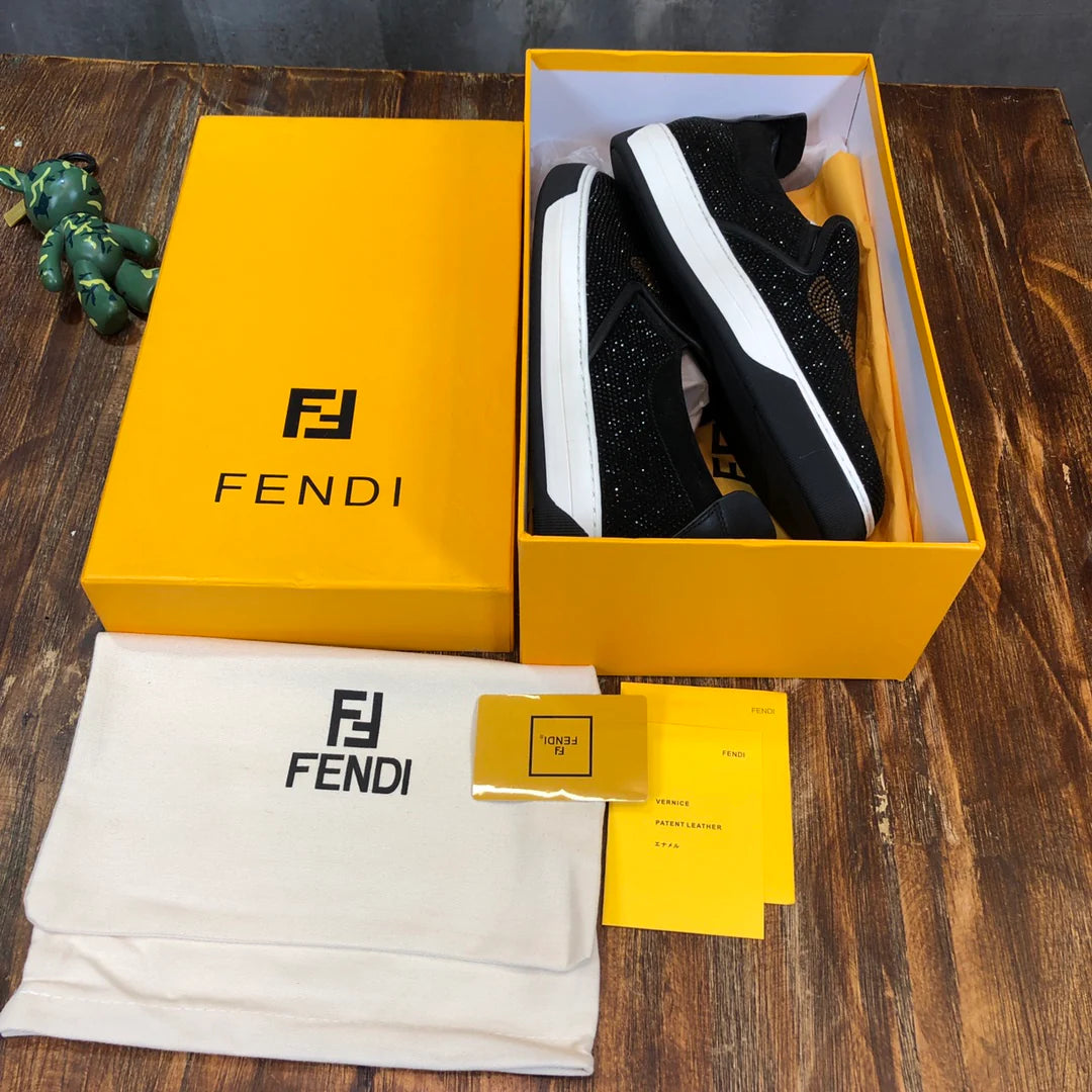 FENDI SNEAKER