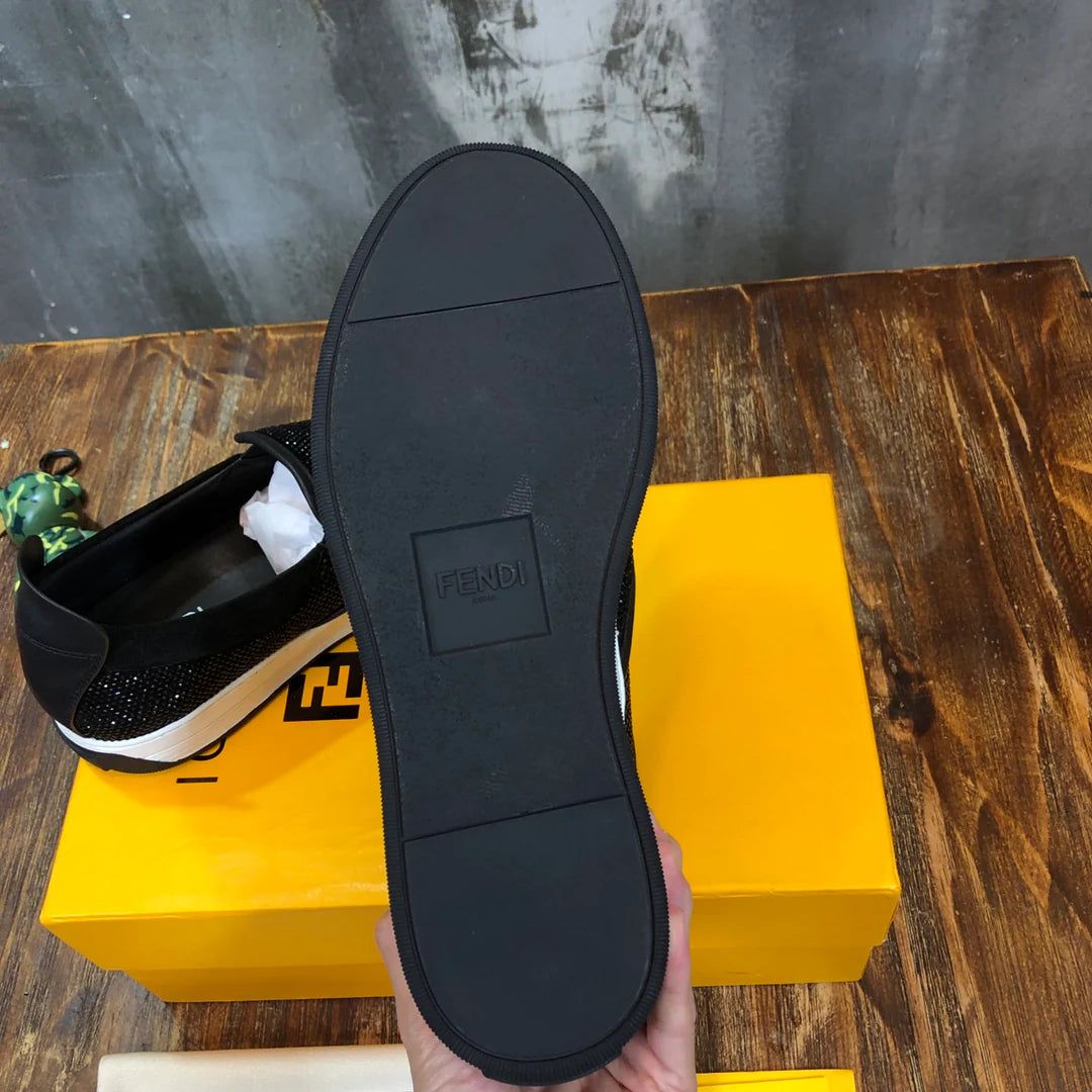 FENDI SNEAKER