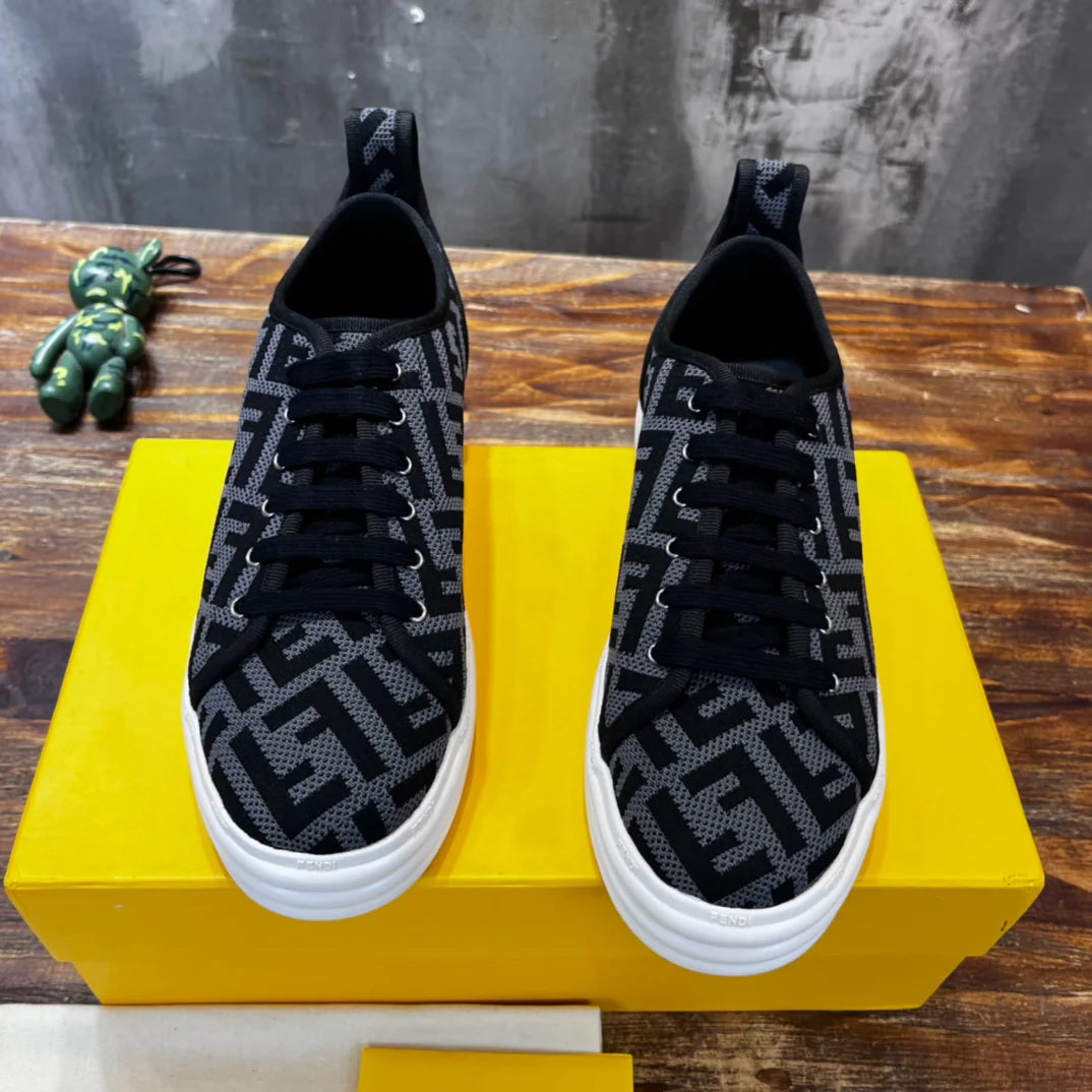 FENDI SNEAKER