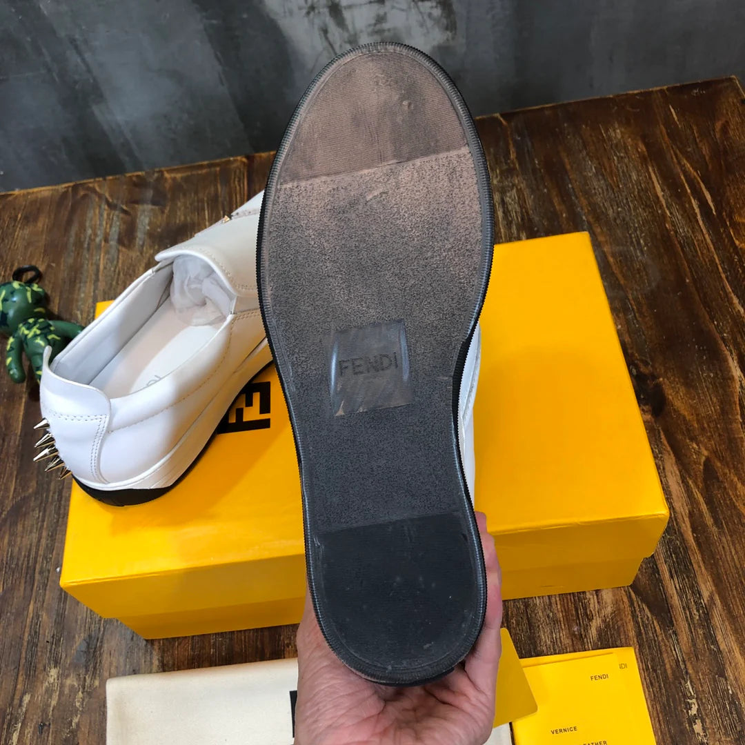 FENDI SNEAKER