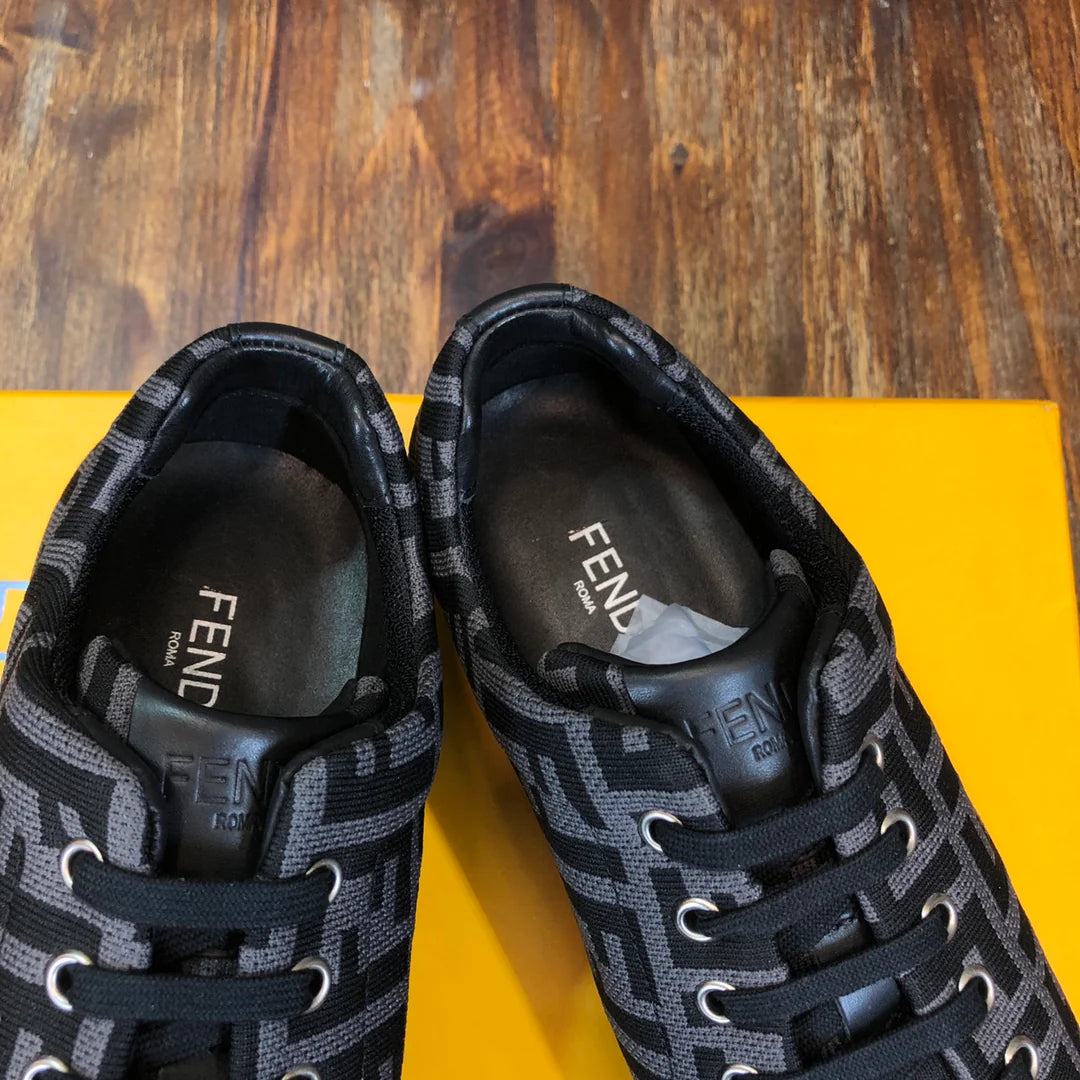 FENDI SNEAKER