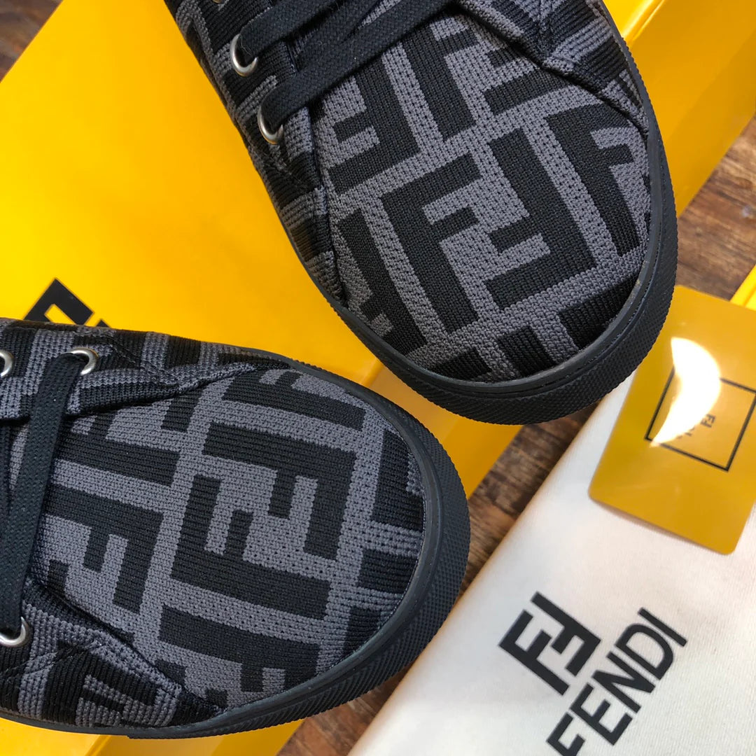 FENDI SNEAKER