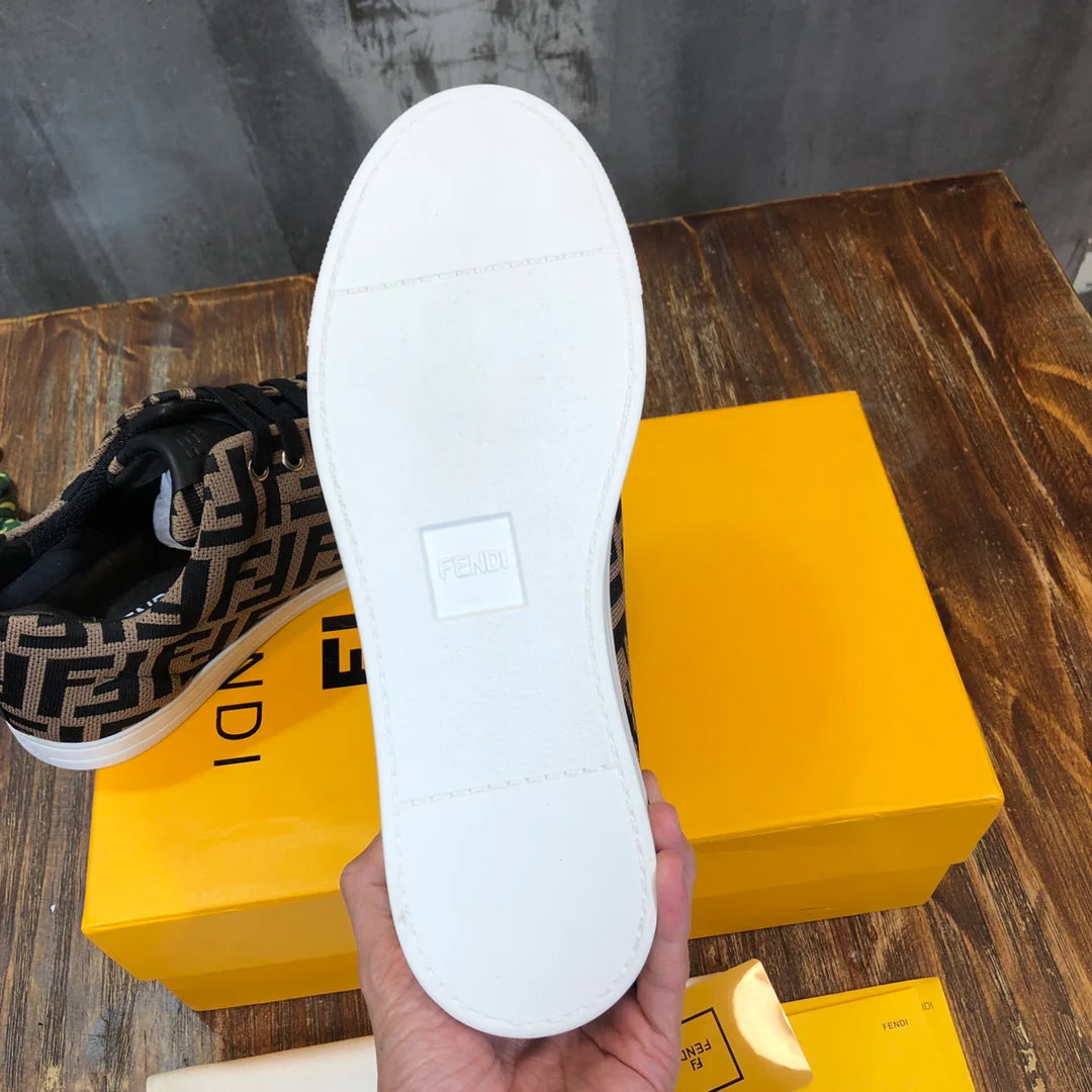 FENDI SNEAKER