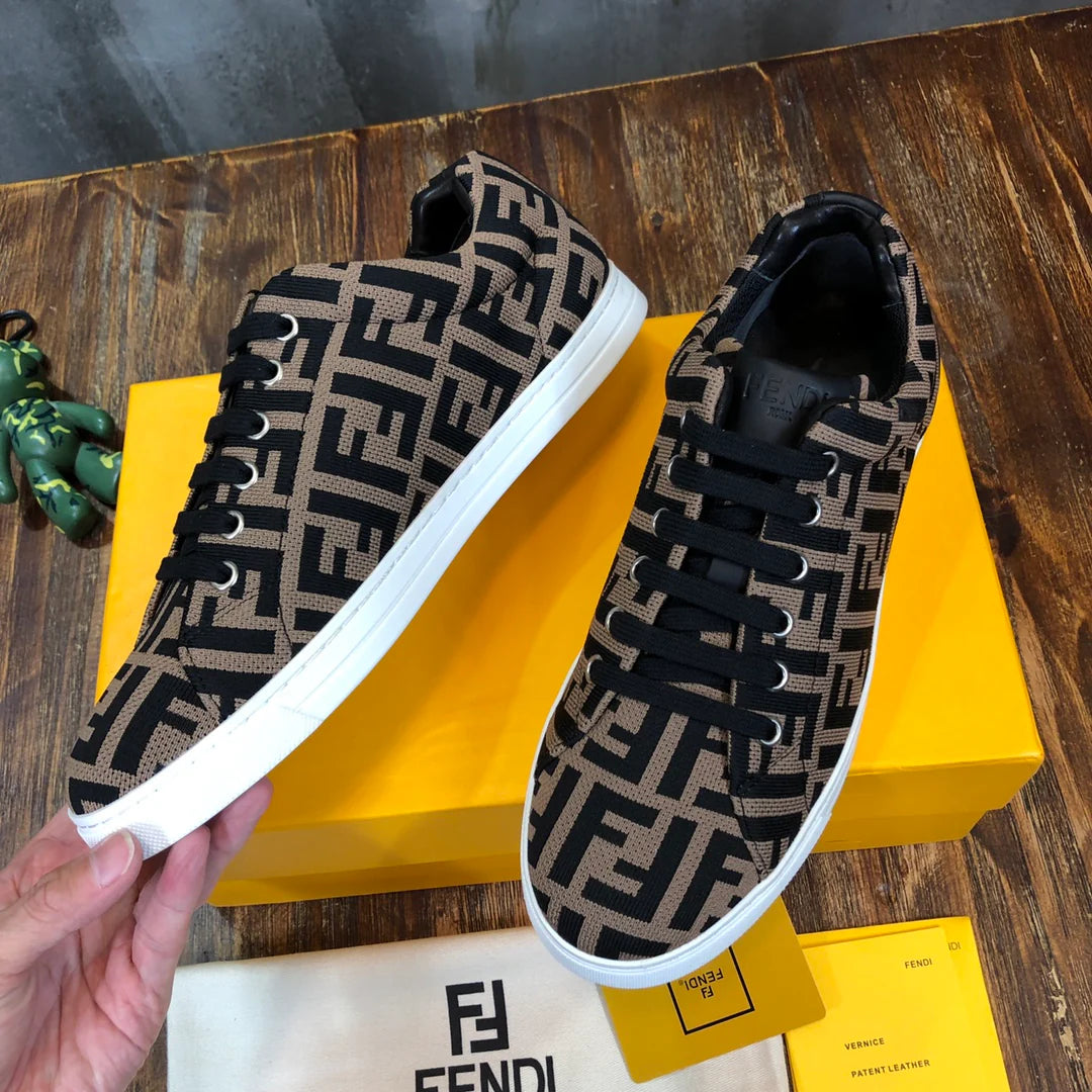 FENDI SNEAKER