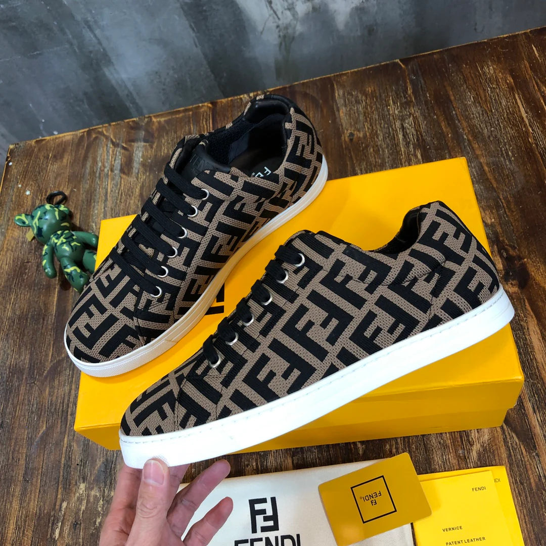 FENDI SNEAKER