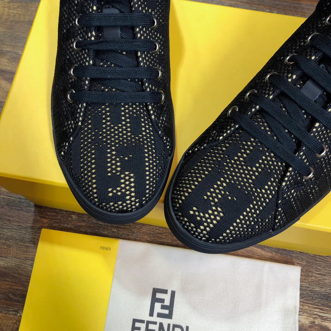 FENDI SNEAKER