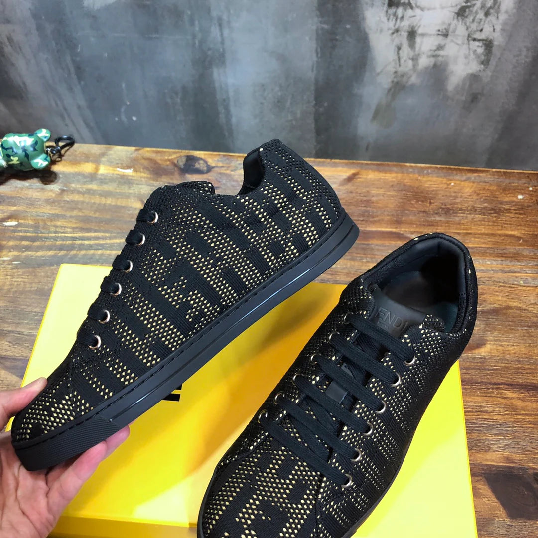 FENDI SNEAKER