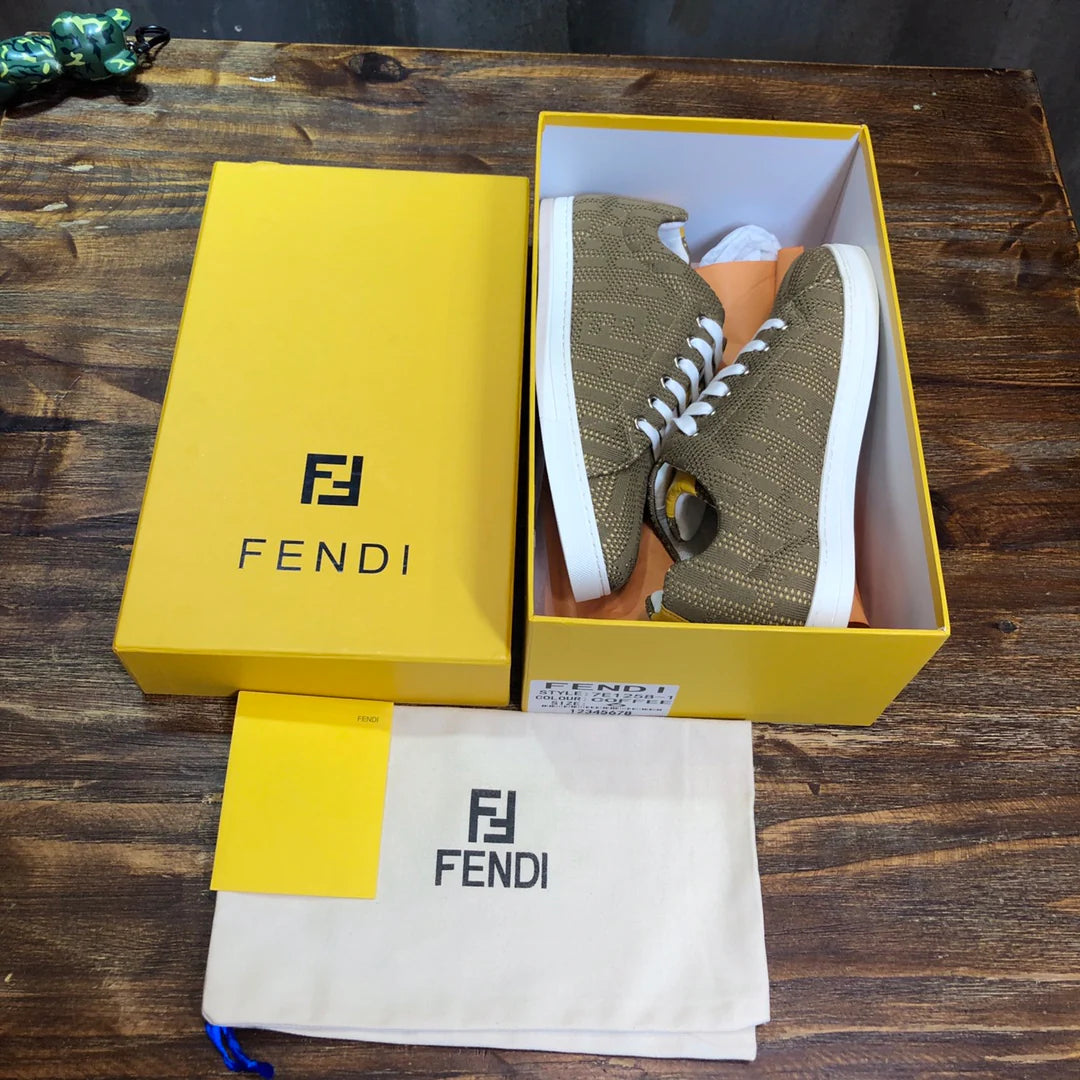 FENDI SNEAKER