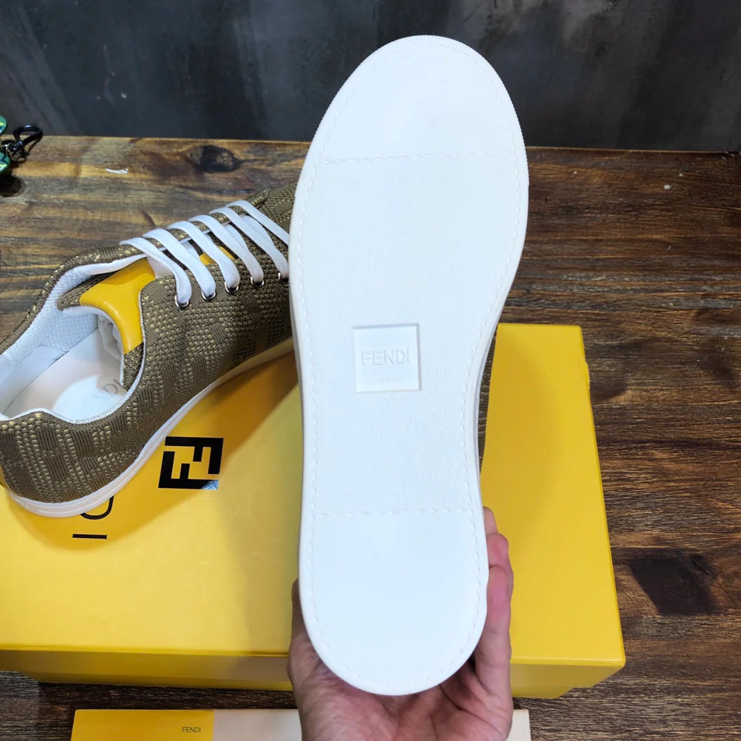 FENDI SNEAKER