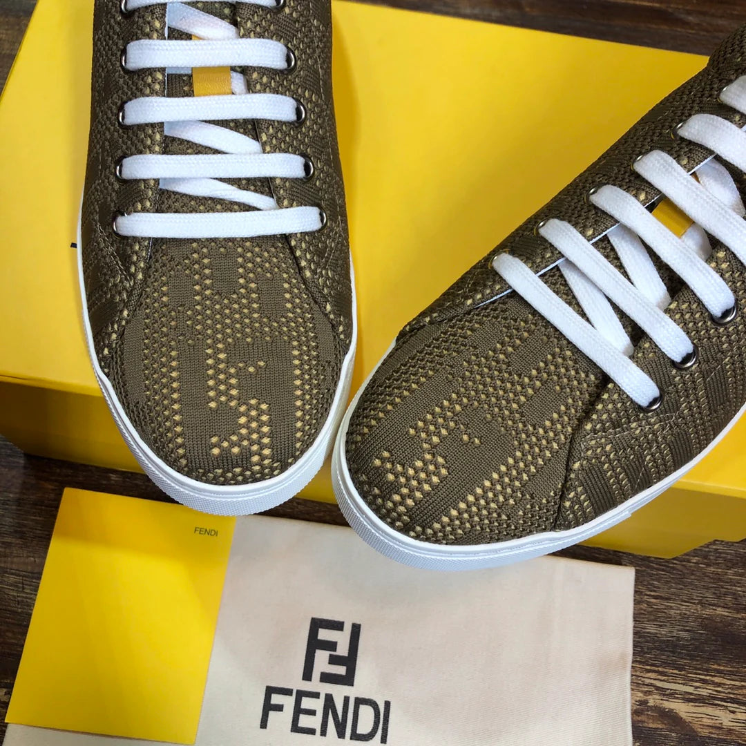 FENDI SNEAKER