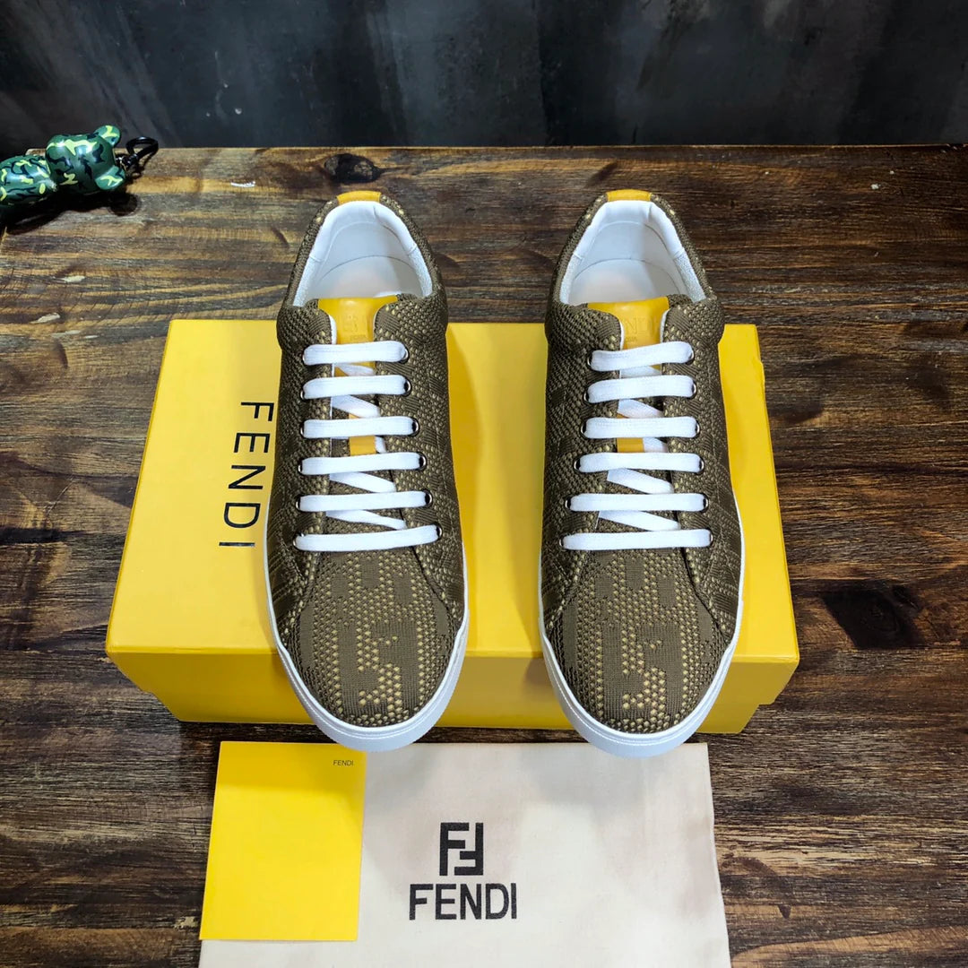 FENDI SNEAKER