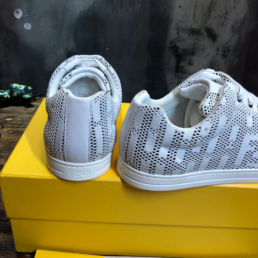 FENDI SNEAKER