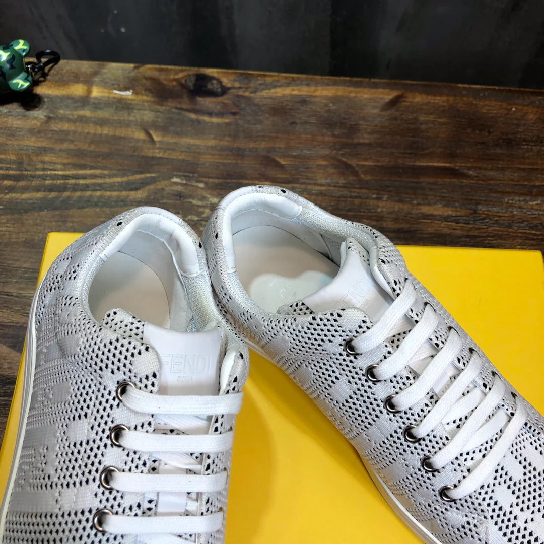 FENDI SNEAKER