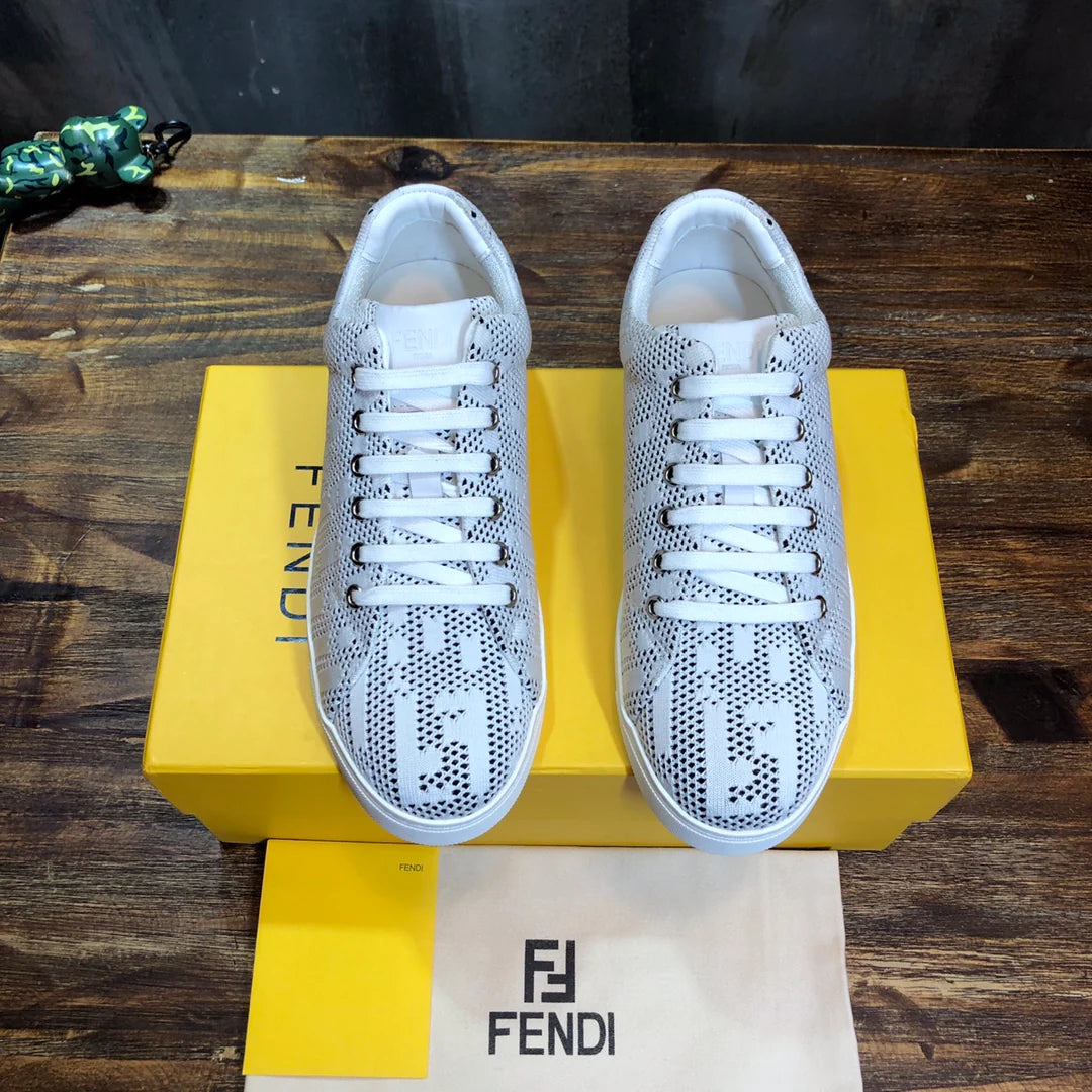 FENDI SNEAKER