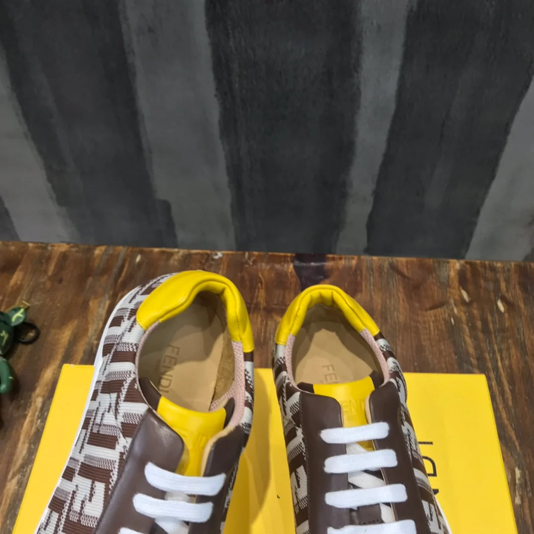 FENDI SNEAKER