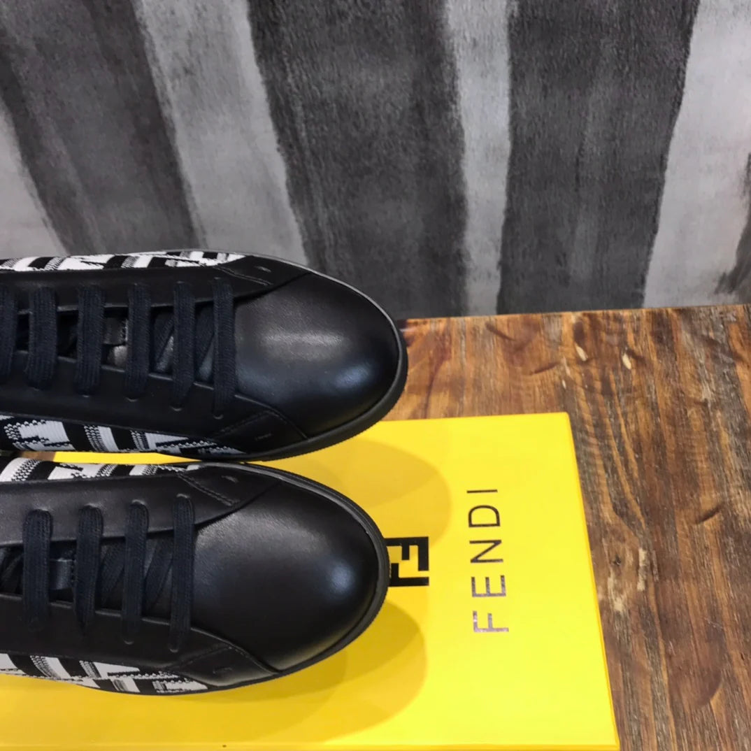 FENDI SNEAKER