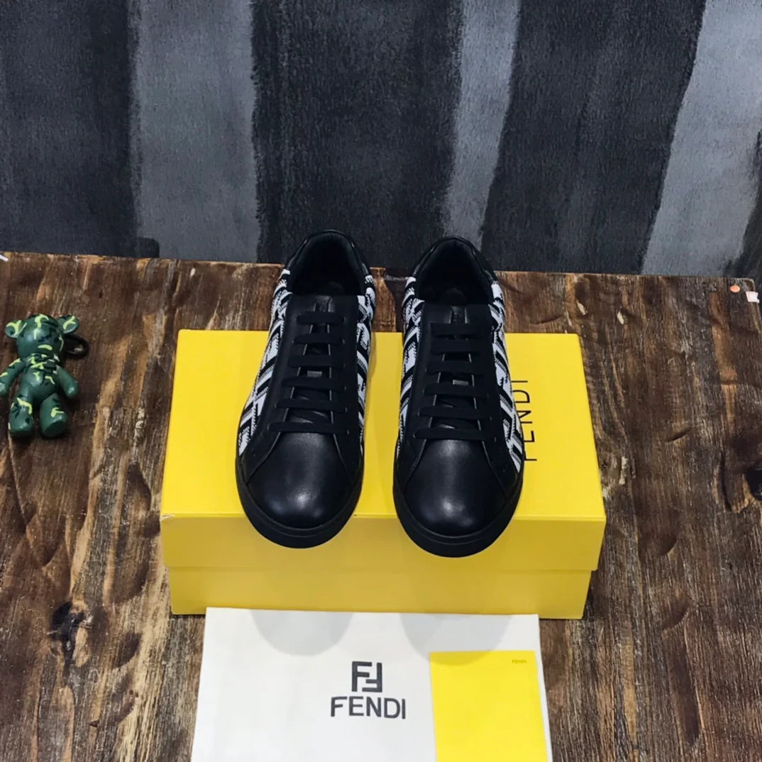 FENDI SNEAKER