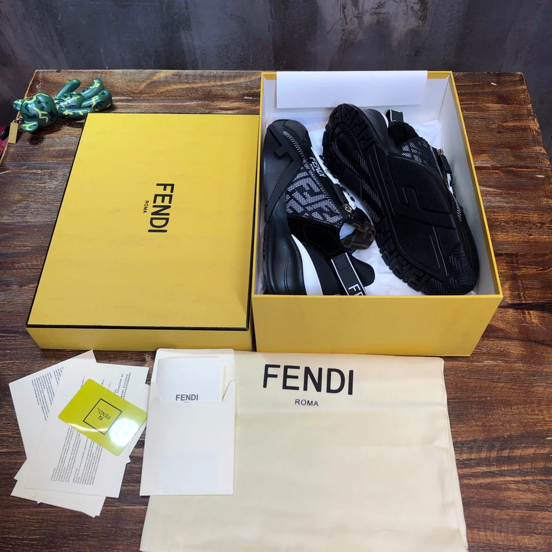 FENDI SNEAKER