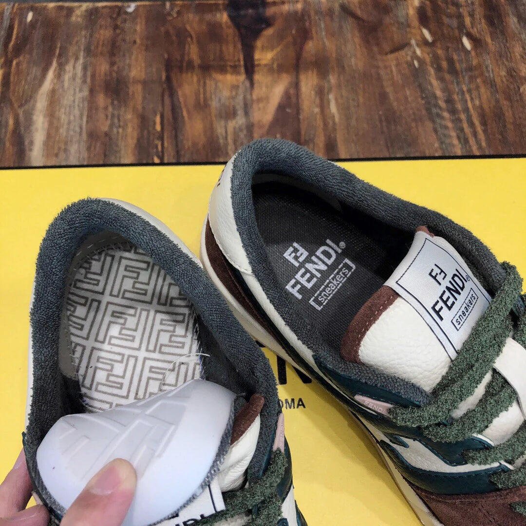 FENDI SNEAKER