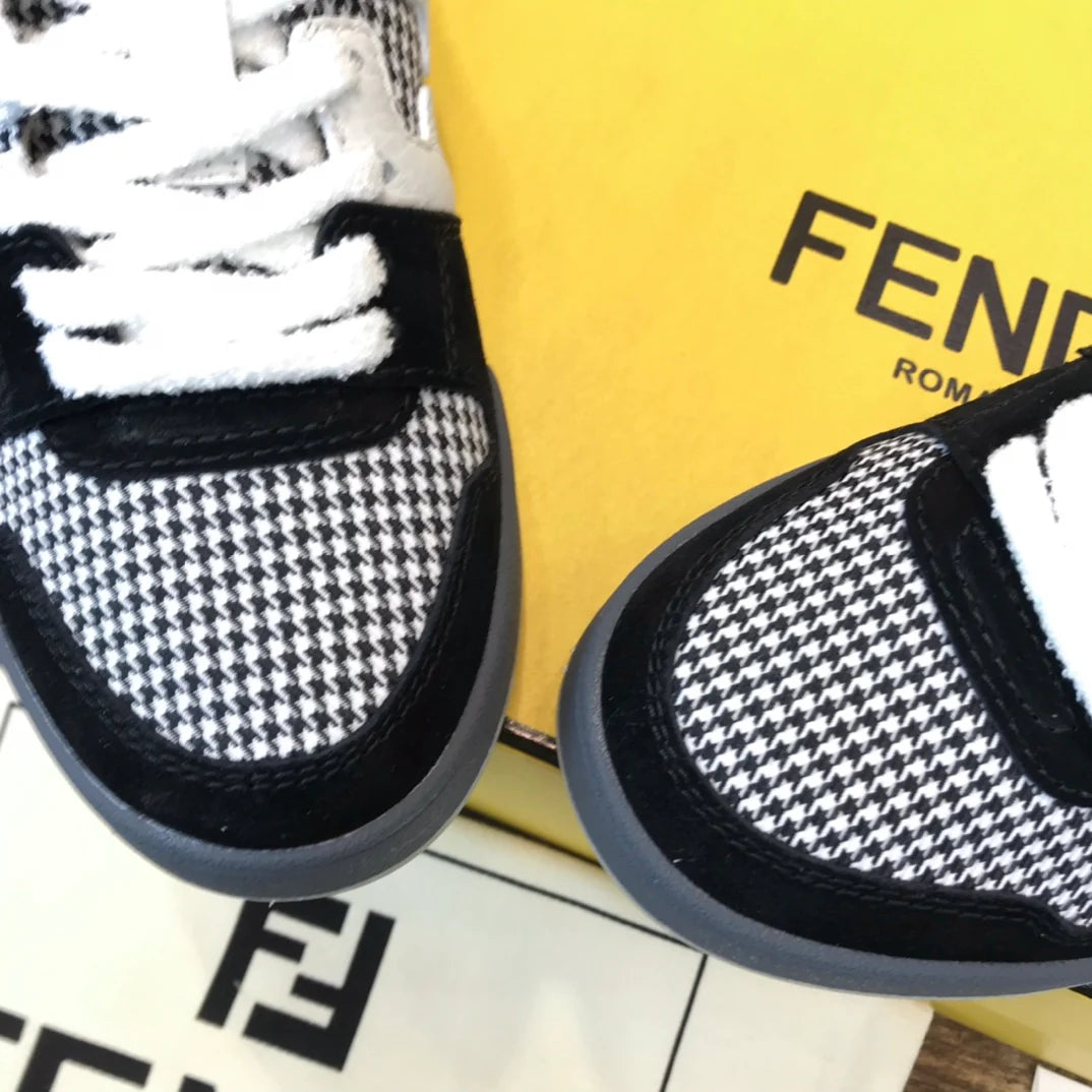 FENDI SNEAKER