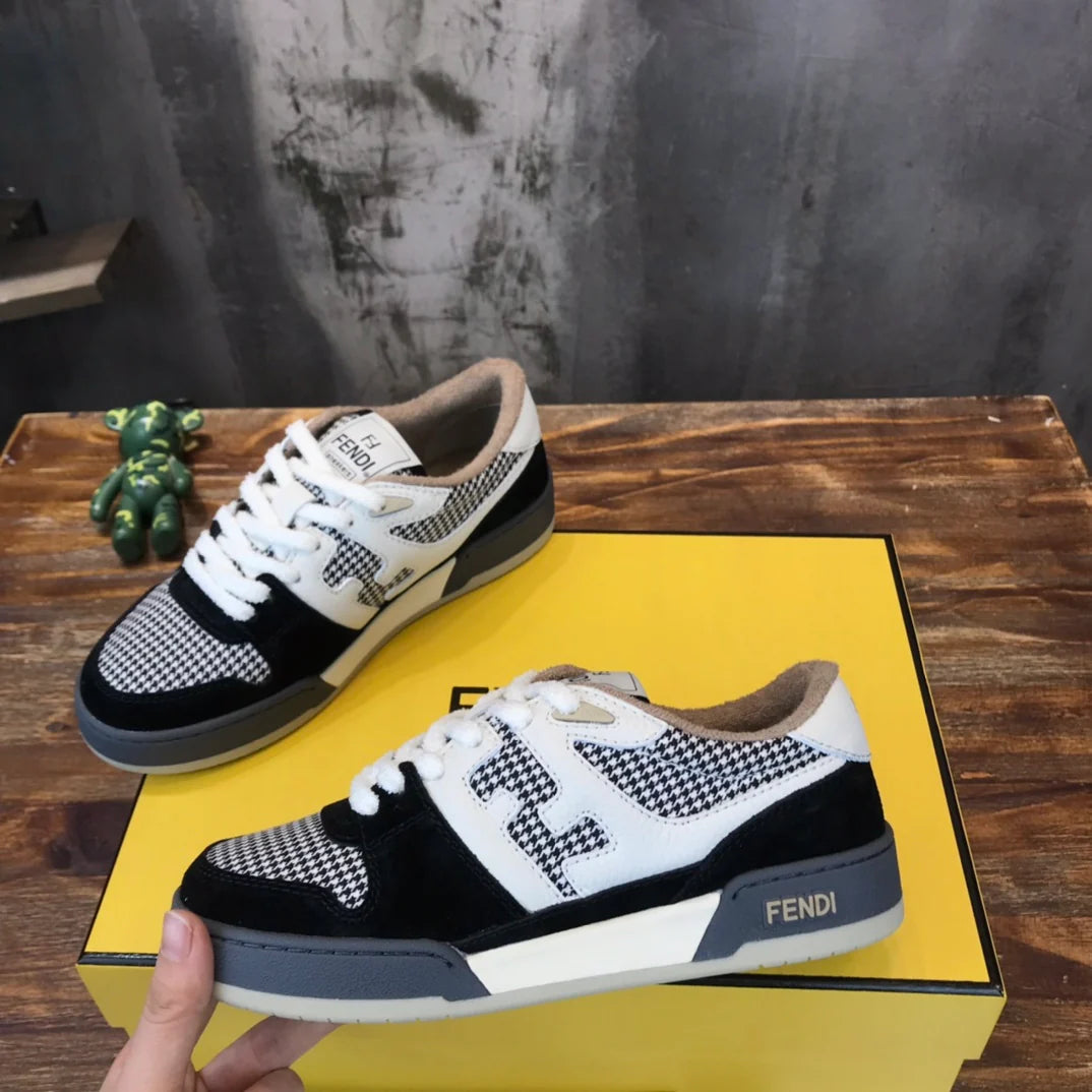 FENDI SNEAKER