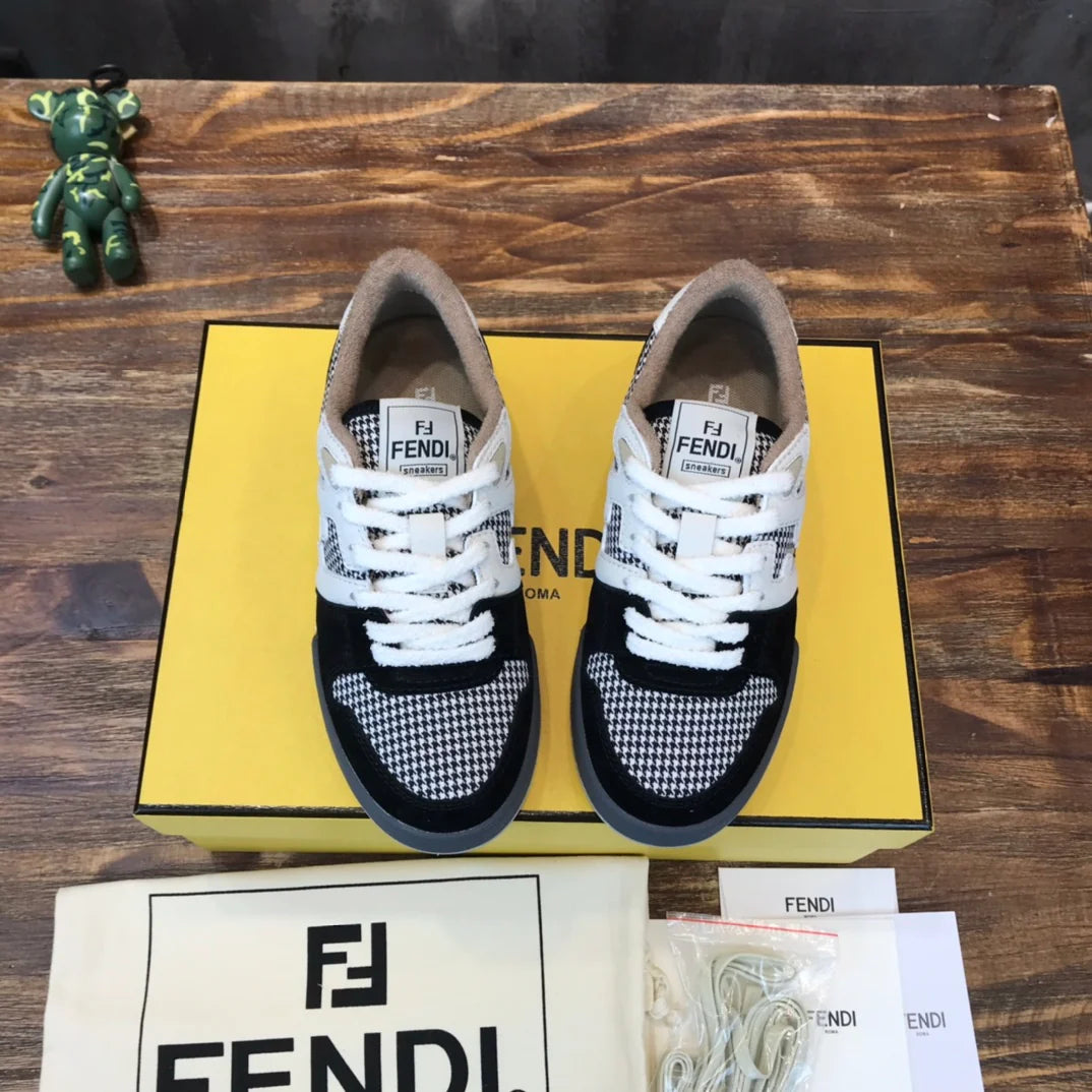 FENDI SNEAKER