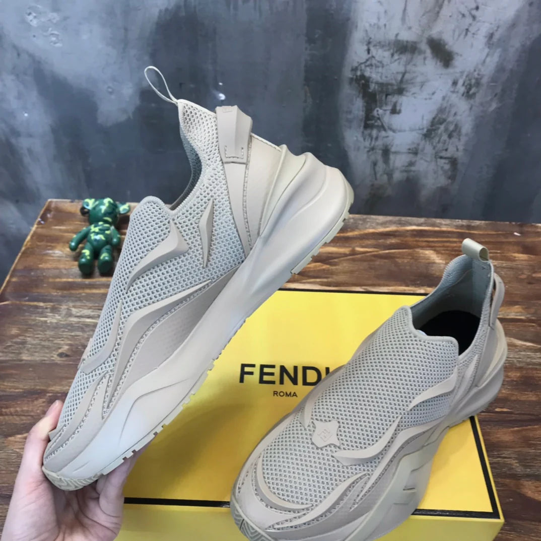 FENDI SNEAKER
