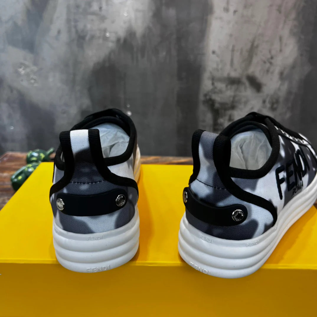 FENDI SNEAKER