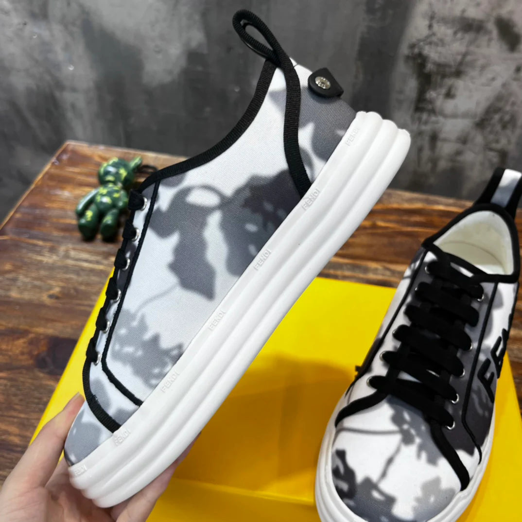 FENDI SNEAKER