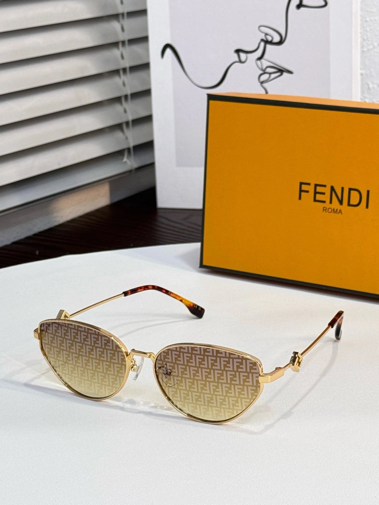 FENDI SUNGLASSES