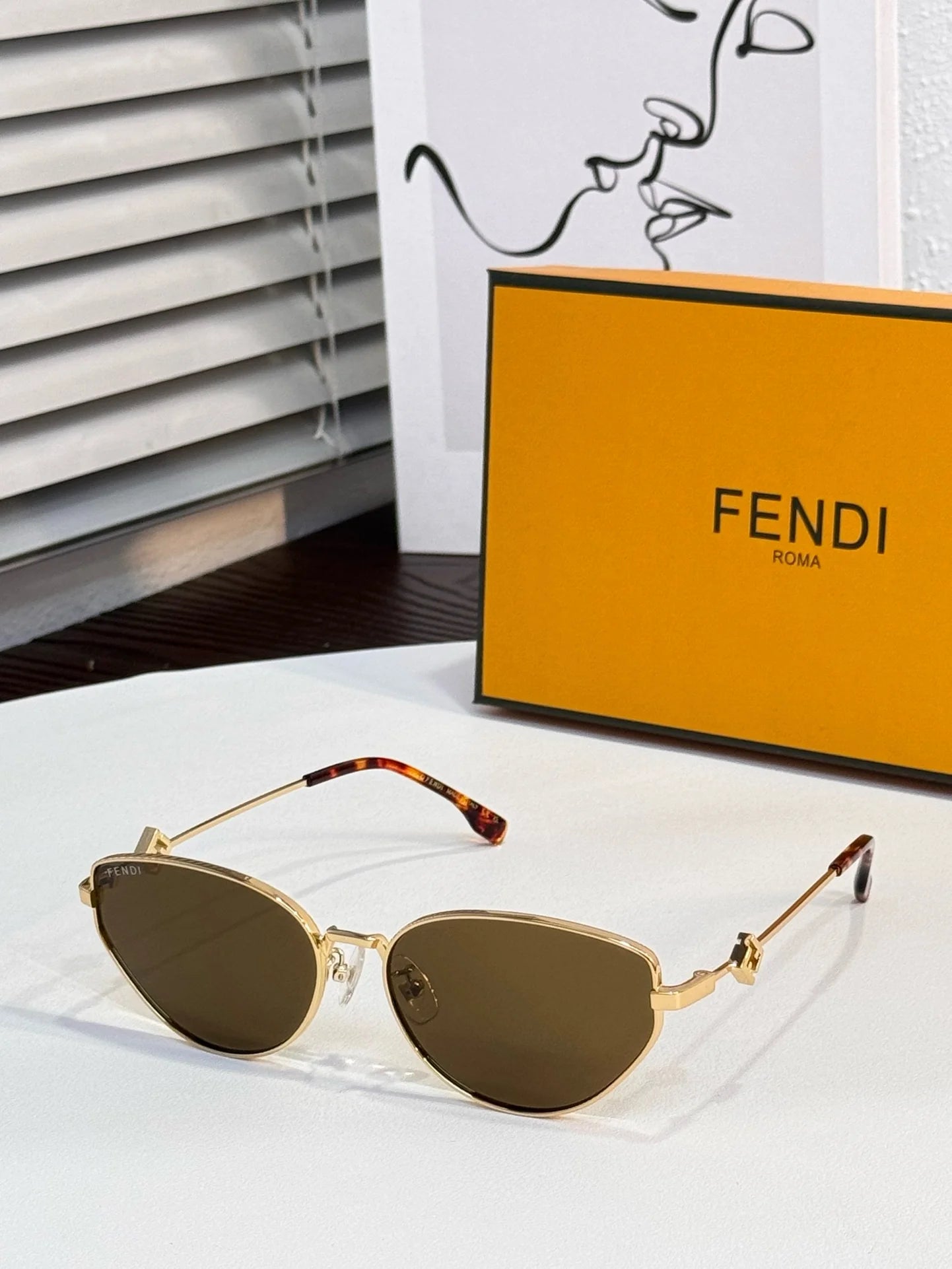FENDI SUNGLASSES