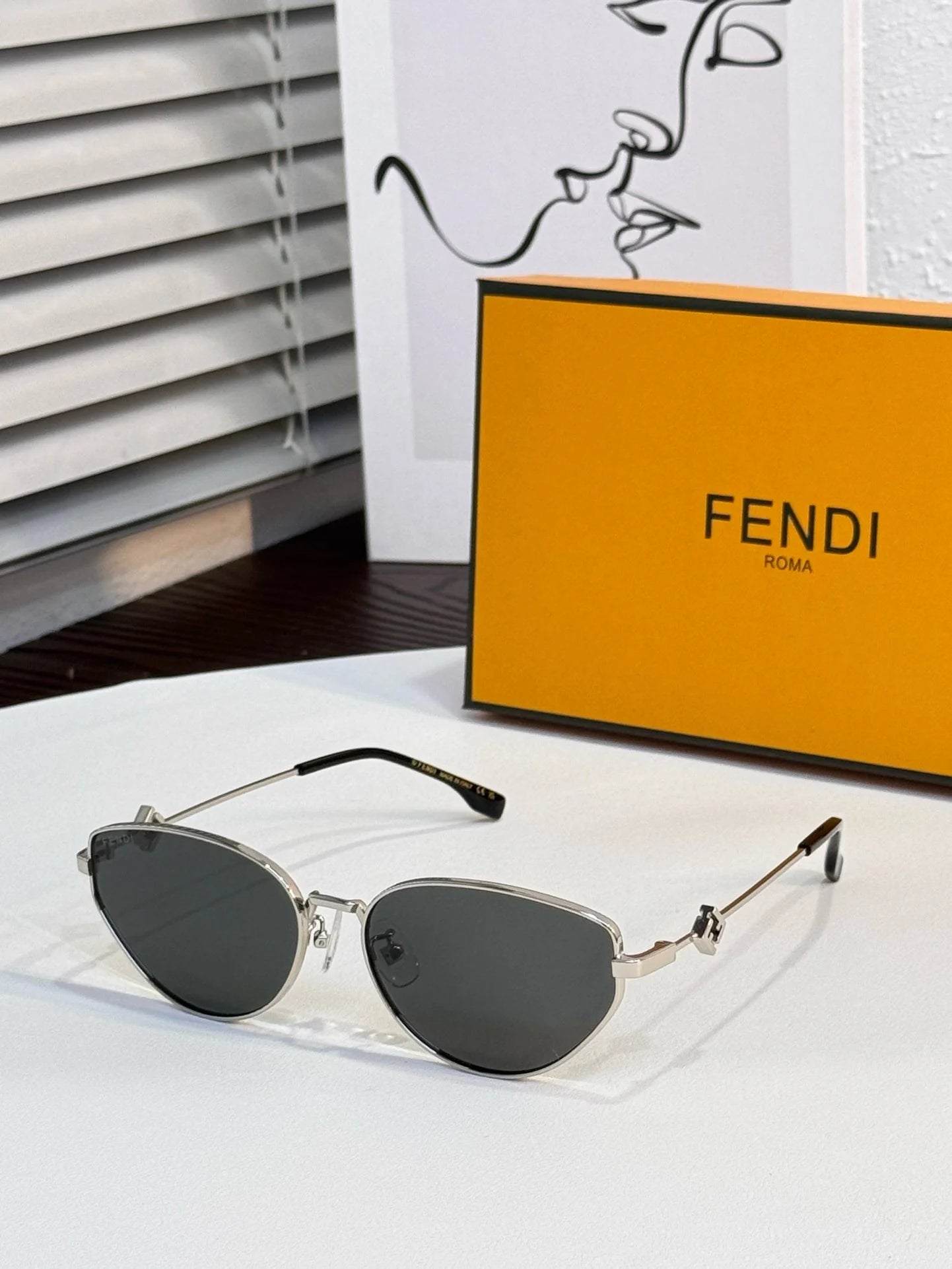 FENDI SUNGLASSES